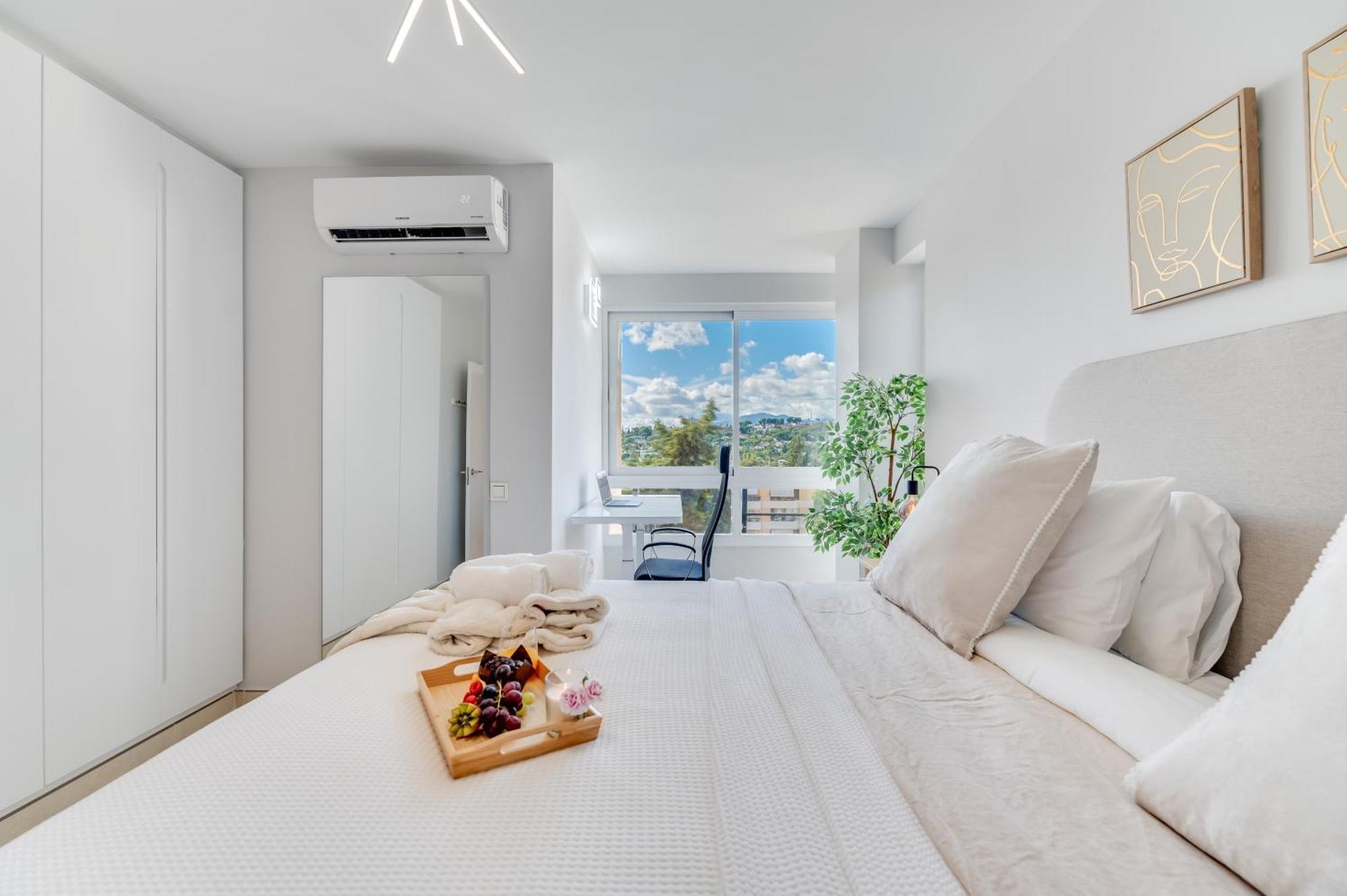 Appartement Newly Renovated Sunlit 3 Bdrm With Stunning Views *